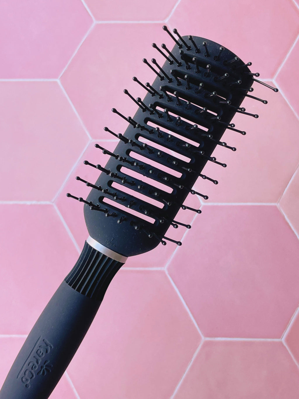 Tunnel Vent Ionic Brush